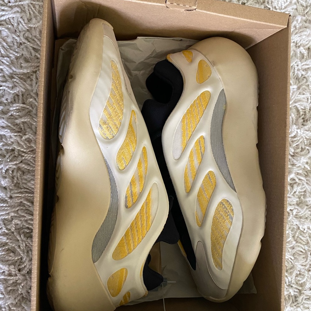 Yeezys 700